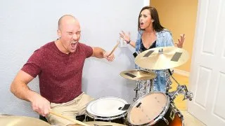 Kelsi Monroe fucking in the bed with her petite - Naughty America - 17787