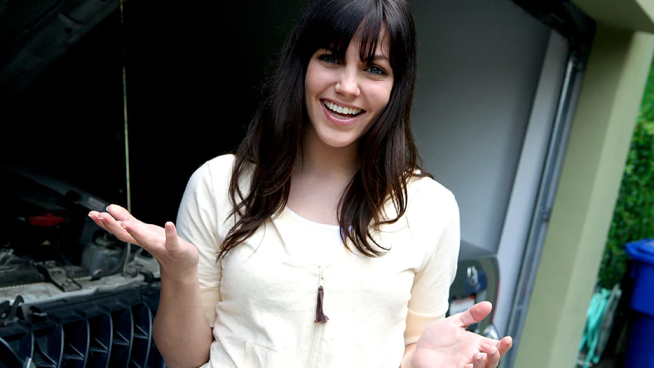 Bobbi Starr fucking in the bed with her small tits - Naughty America - 4111