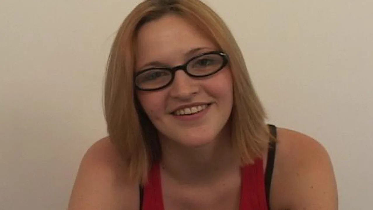 Tinka Rose fucking in the desk with her glasses - Naughty America - 799