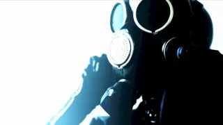 Girl In A Gasmask - Bleu Films - 25158