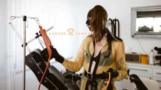 Rubber-Mistress prepares the Clinic for Examination - Rubber Pervs - 35495