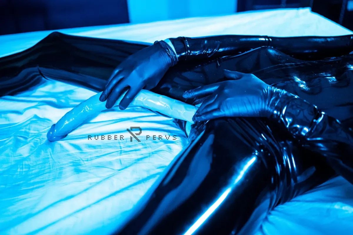 Tease and denial on gynchair in the Clinic with fucking machine - Rubber Pervs - 35505