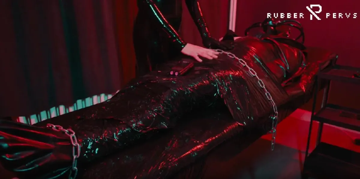 E-Play for the Rubberslave in Bodybag and Heavy Rubber Mask - Rubber Pervs - 35603