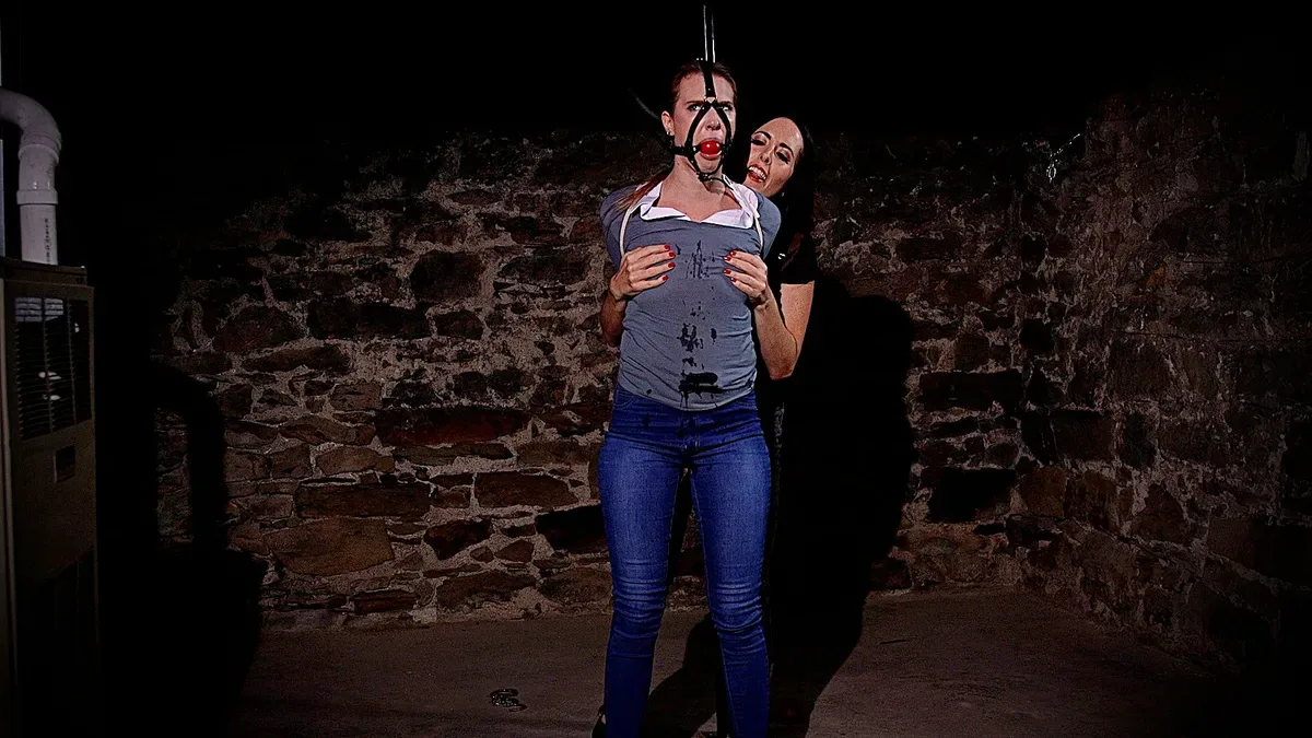 Paying Her Debt - That Fetish Girl - 36635