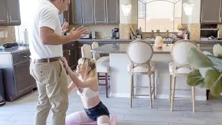 Step Daughter's Instant Orgasm - SpyFam - 16819