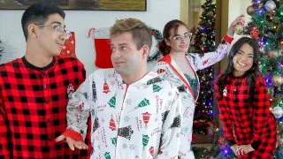 Deck the Balls - Sis Swap - 20638