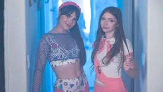 Do You Want To Play A Game - S29:E2 - BrattySis - 24488