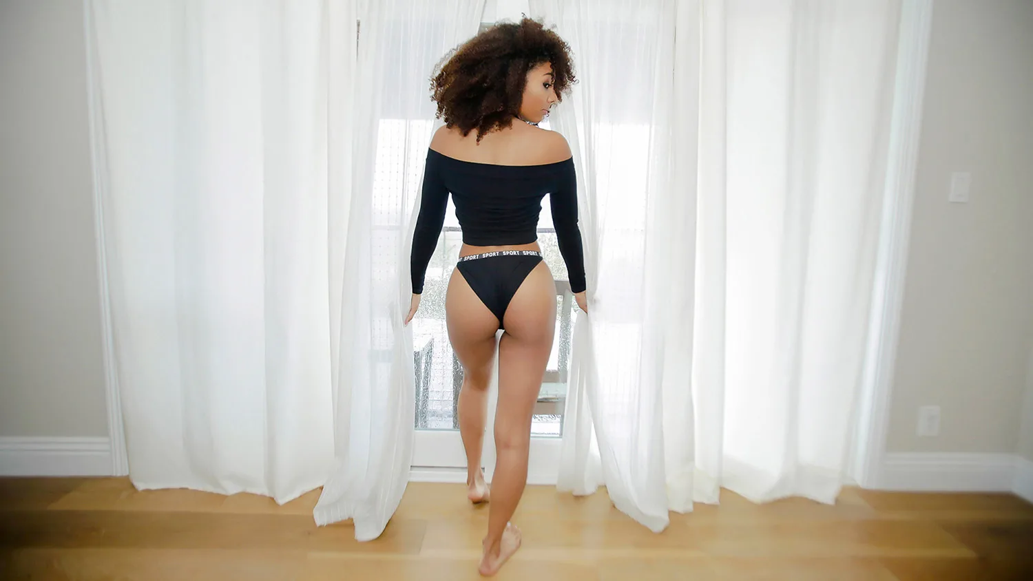 Afrocentric Snatch Games - Black Valley Girls - 96