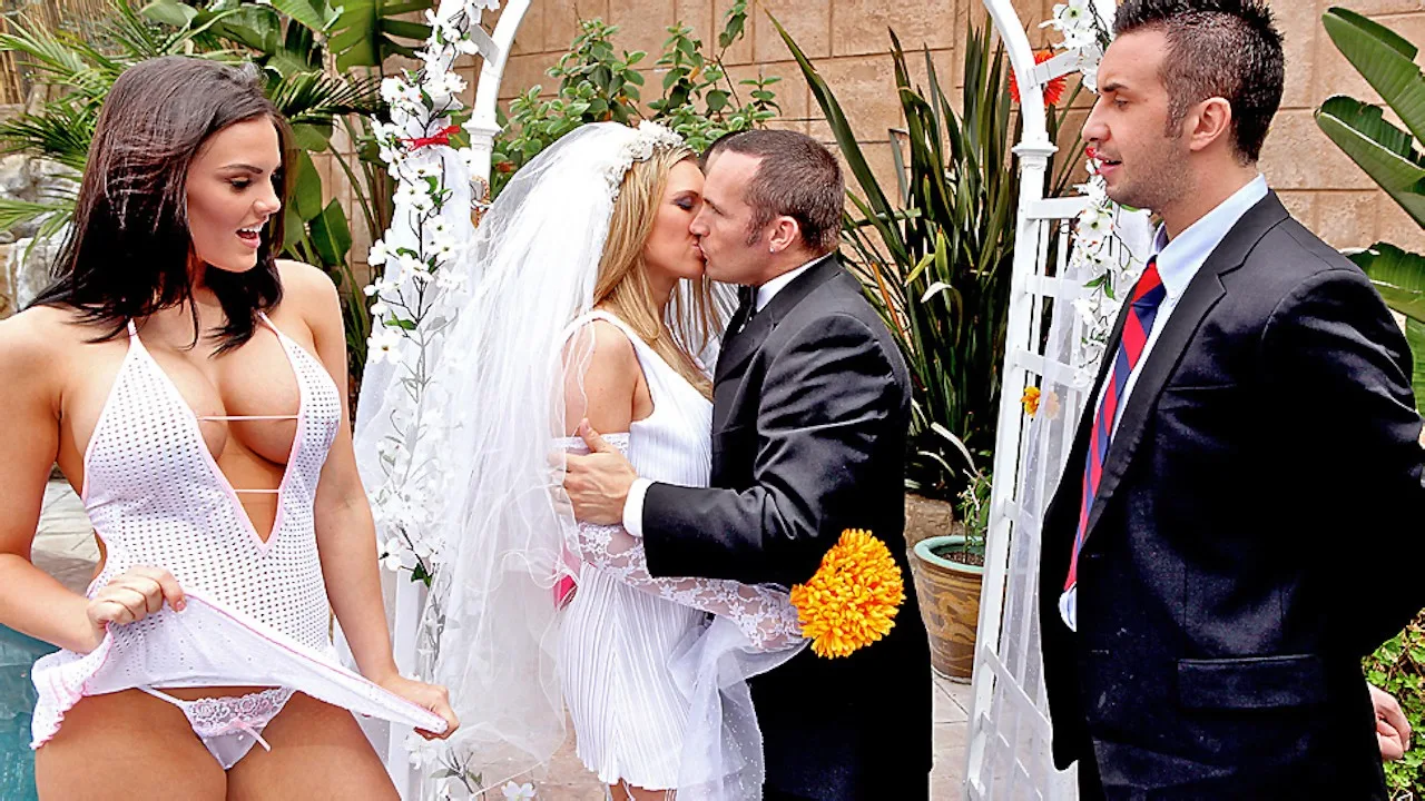 The Lecherous Londons; Chapter 1 - Real Wife Stories - 23637