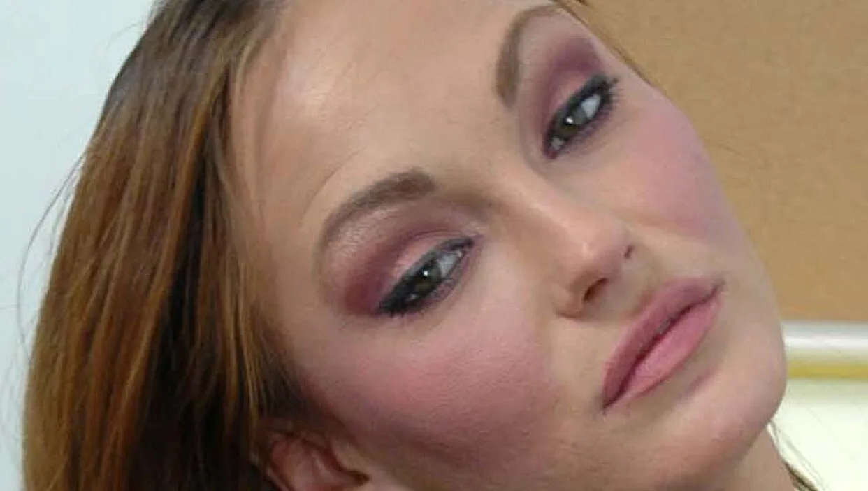 Venus fucking in the desk with her petite - Naughty Office - 31546