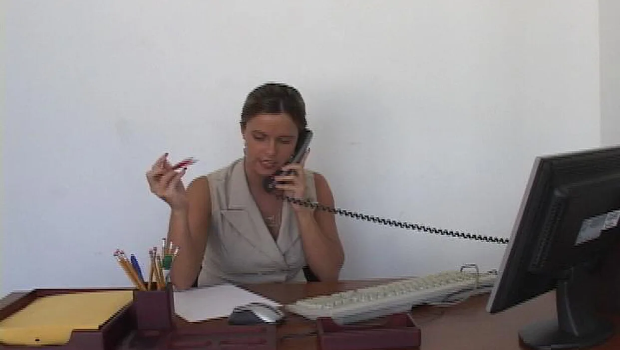 Daisy Duxe fucking in the desk with her big ass - Naughty Office - 31584