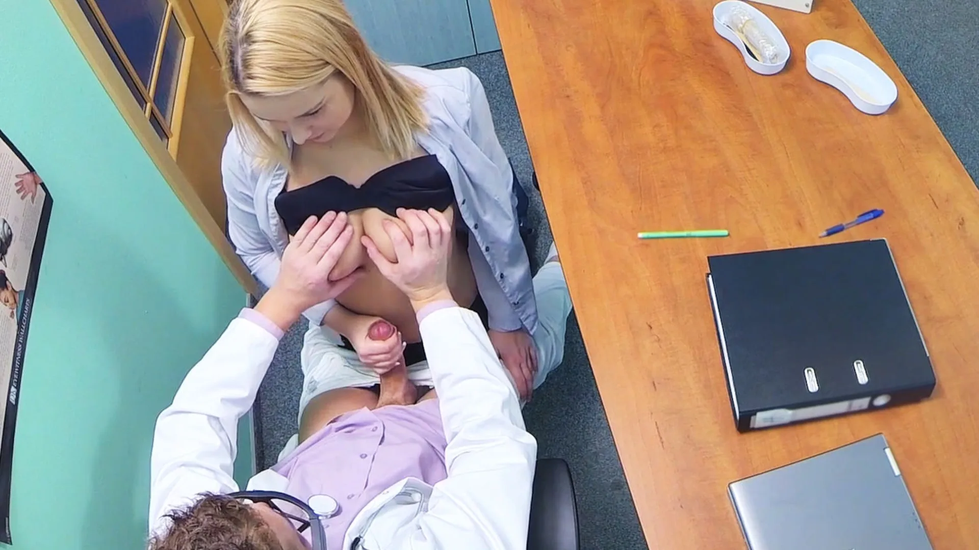 Sales Rep Fucks Doctor to Get Order - Fake Hospital - 34265