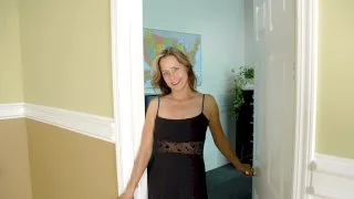 Payton Leigh fucking in the bed with her natural tits - My Friend's Hot Mom - 37241