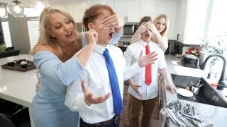 Home Run at Home - Mom Swap - 391579