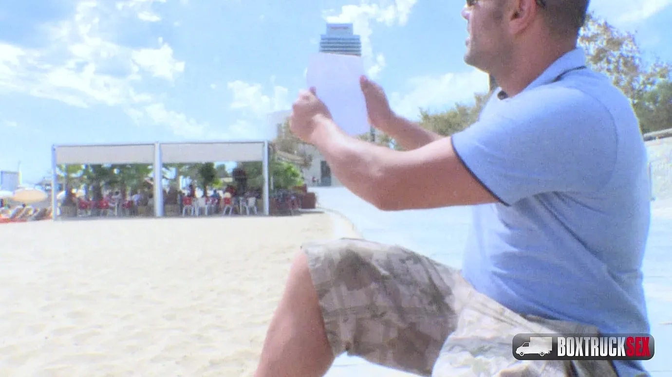 Angie White gets a free massage in Barcelona - Jan 5, 2018 - Box Truck Sex - 7220