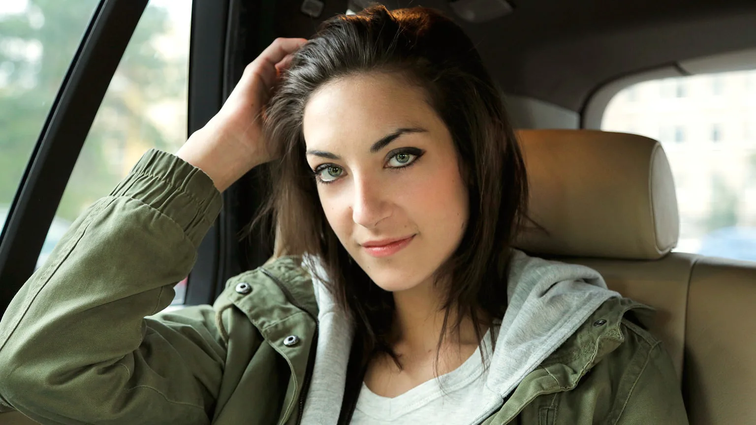 Passenger Wants Driver's Big Cock - Fake Taxi - 10713