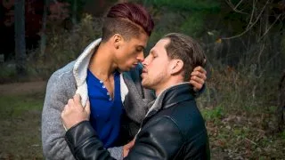 Straight & Sneaky Scene 2 - Icon Male - 10666