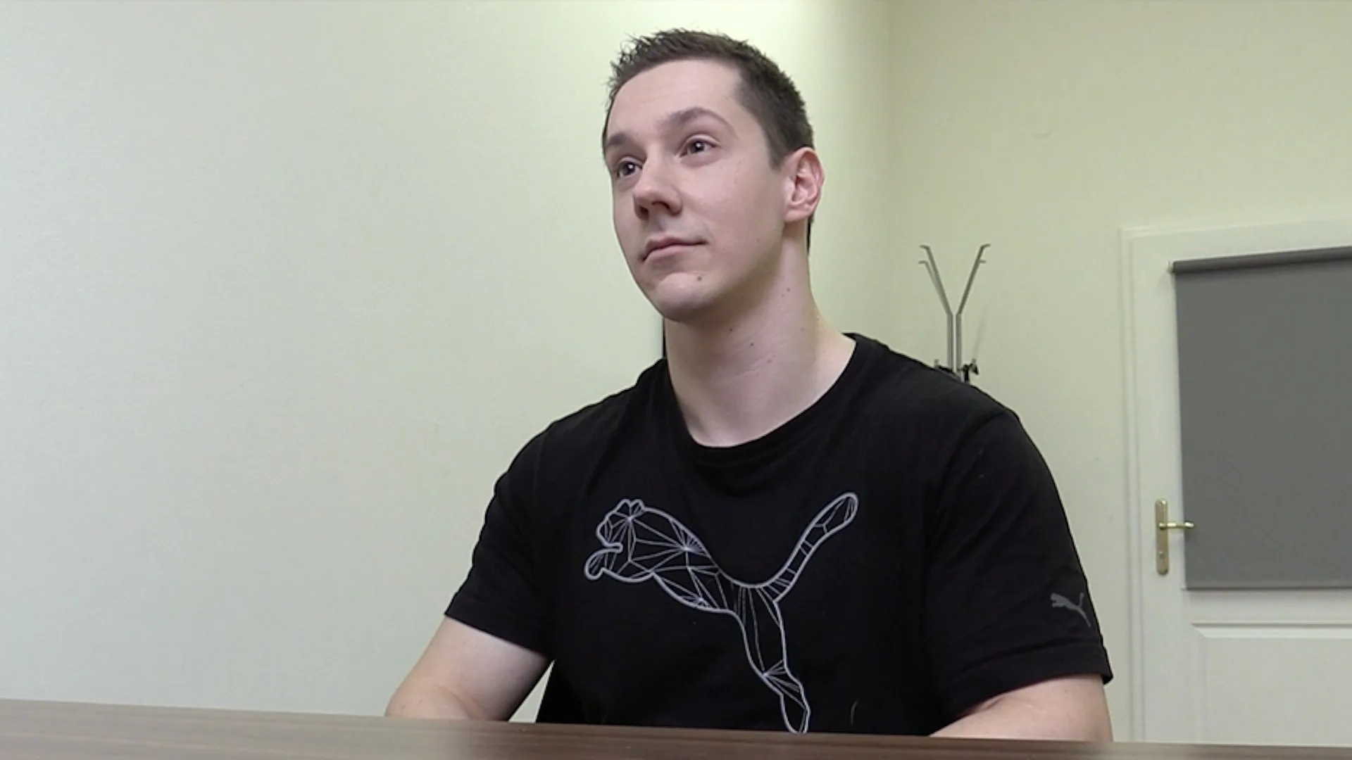 Dirty Scout 75 - [B]IGSTR - 7424