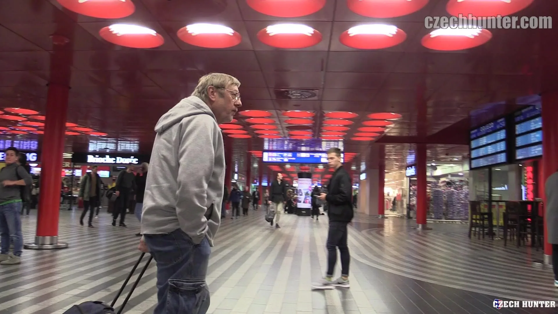 Czech Hunter 382 - [B]IGSTR - 7920