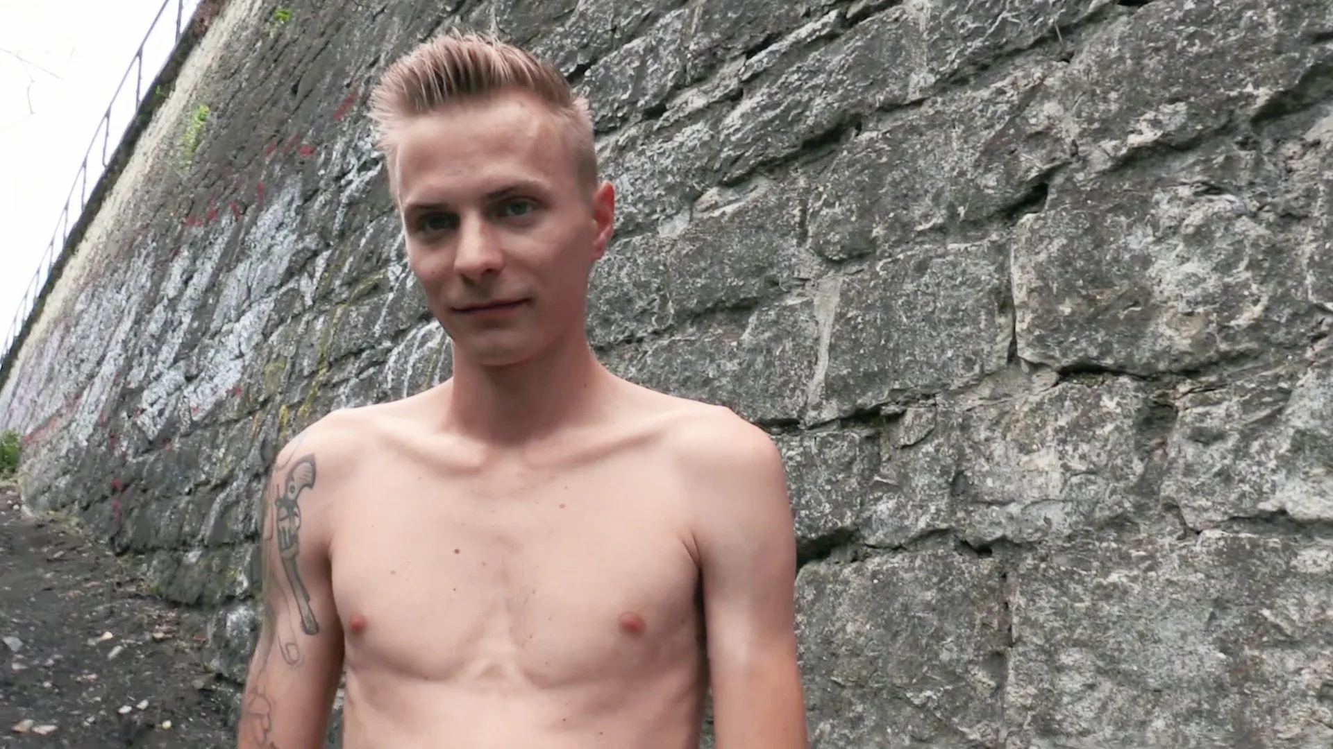 Czech hunter 468 - [B]IGSTR - 8242