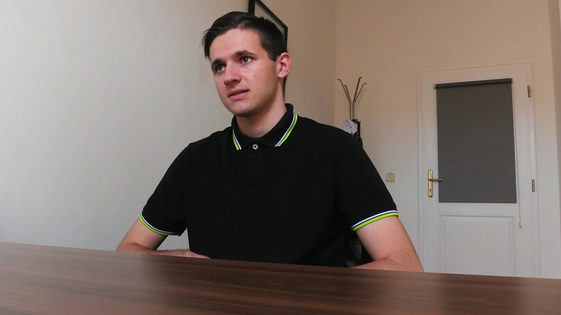 Dirty Scout 211 - [B]IGSTR - 8280