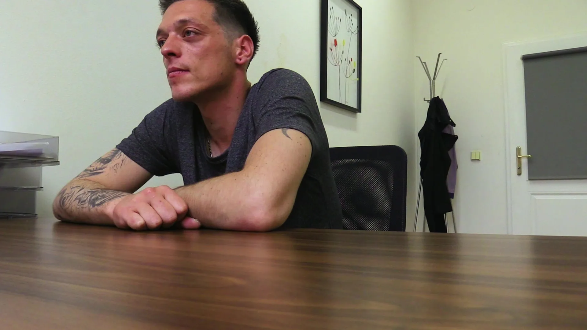 Dirty Scout 214 - [B]IGSTR - 8298