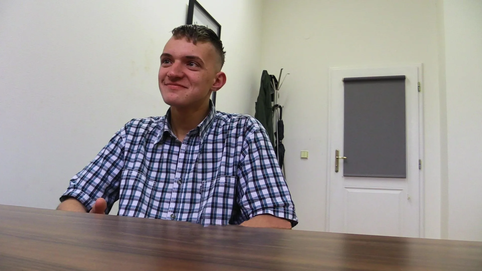 Dirty Scout 218 - [B]IGSTR - 8322