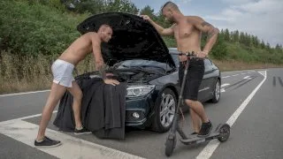 Roadside Breeding - BROMO - 12307