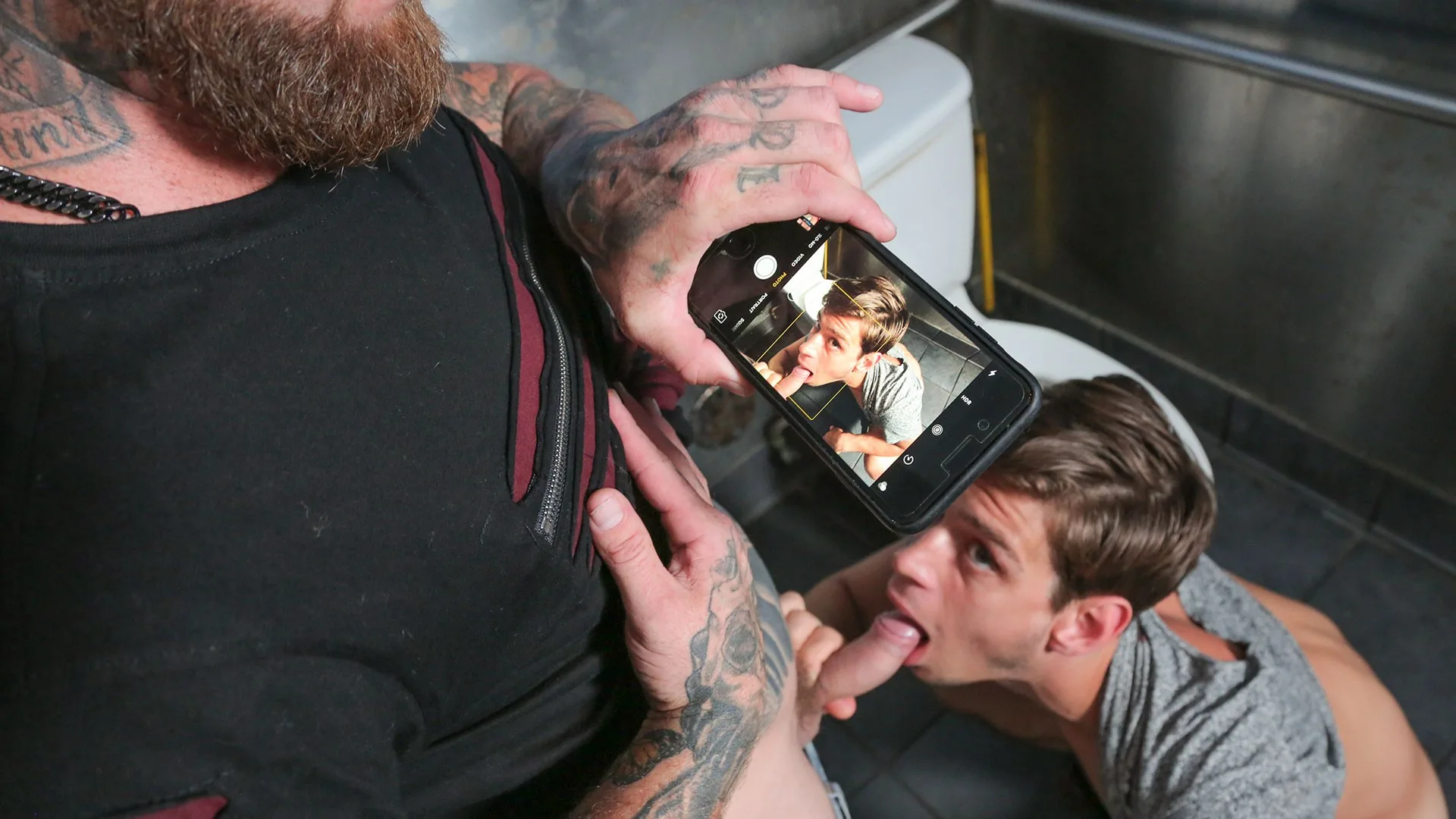 Dudes In Public 9 – Washroom - Reality Dudes - 19341