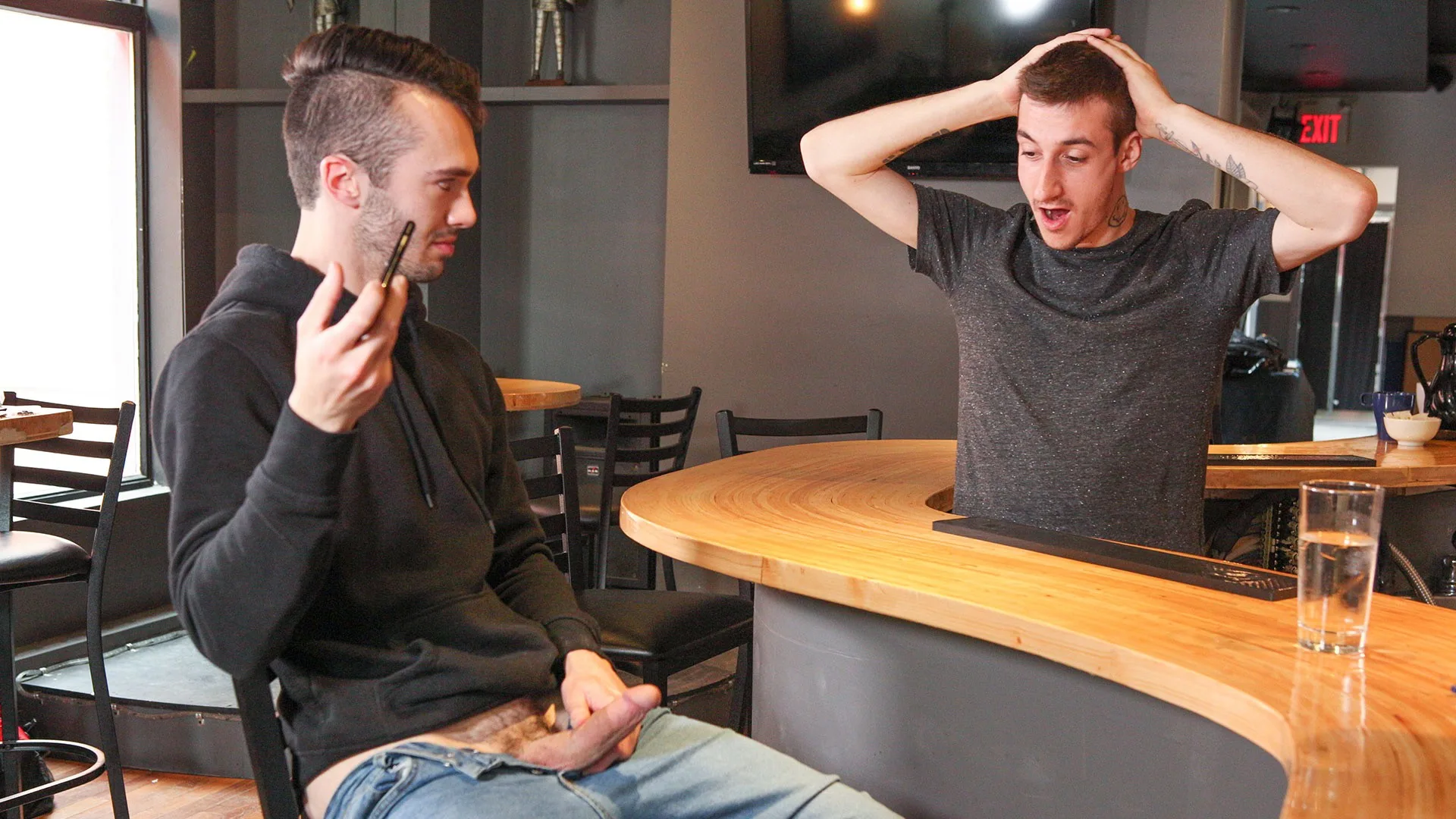 Dudes In Public 10 – Bar - Reality Dudes - 19345