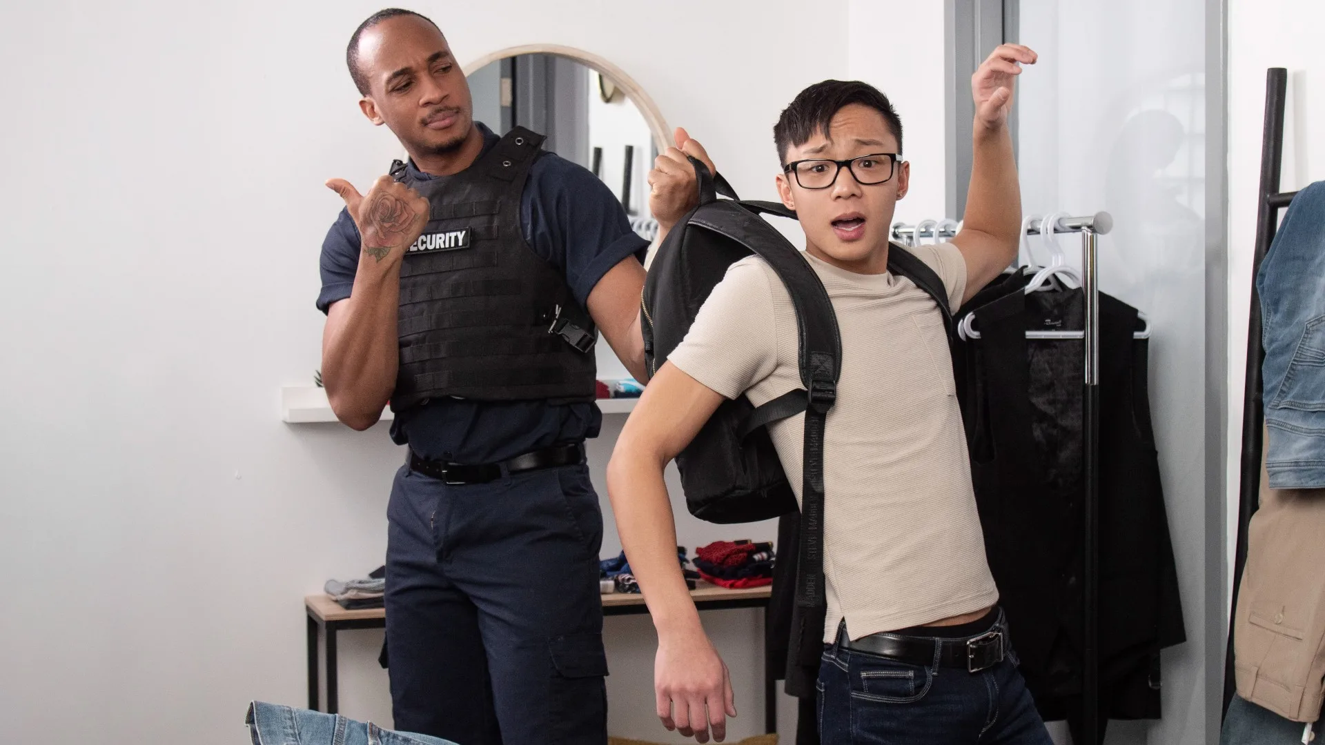 Breaking His Back Store - BROMO - 22519