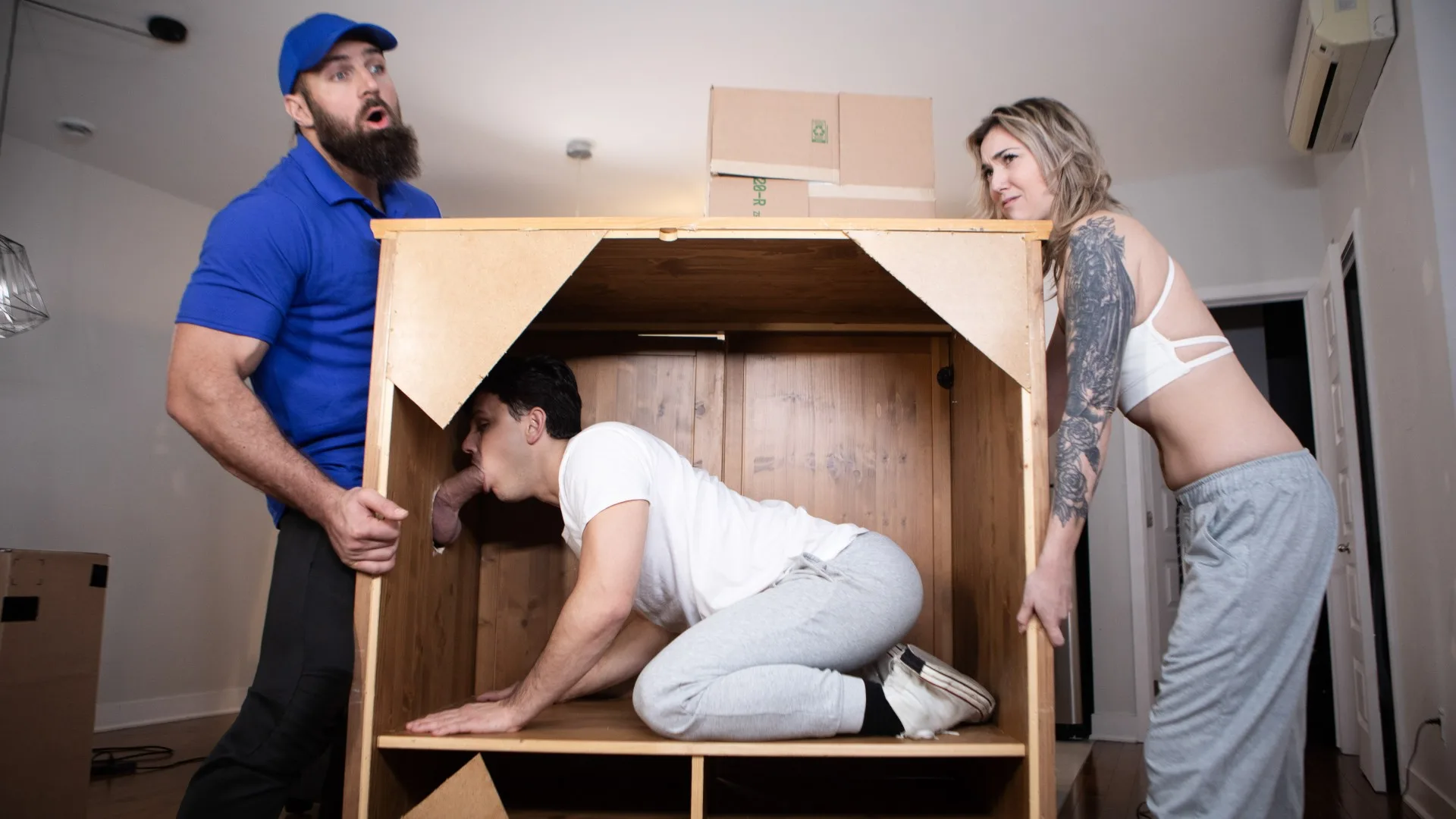 Moving Chuck - MEN - 24031