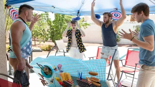 Flipping Cookout Fiasco - MEN - 24278