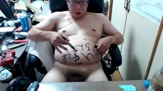 7/28　今日３回目　【パイパンちんぽの変態です、見てください】変態キモブタ♂体に落書きされたい❤ - FC2 Video - 175953