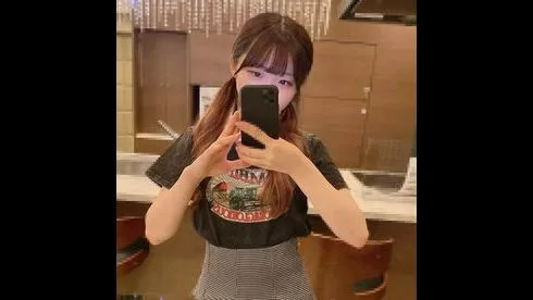 色白あざと可愛いコスメ店員。男心をくすぐる表情仕草にまじ萌えた！欲望を全て受け入れてくれる天使 - FC2 Video - 176367