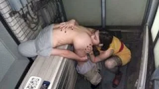 【裏路地】タバコ休憩中のさえない男に青姦好きなギャルが狙いを定める - FC2 Video - 177617