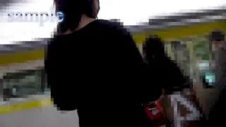 【電車チカン #22】《スレンダー販売員》清潔感があって真面目そうな雰囲気の女を集団で囲って卑劣中出 - FC2 Video - 178365