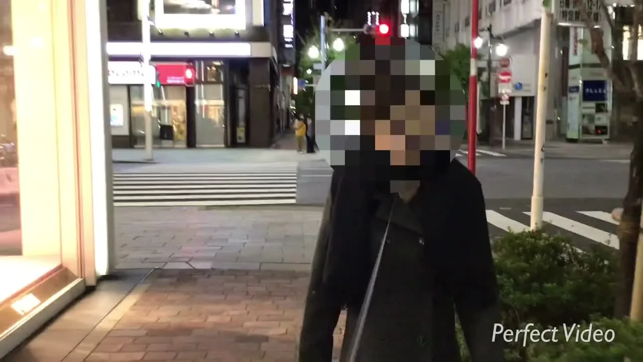 繁華街をロングリード引き① - FC2 Video - 178937