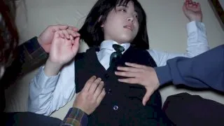 【イタズラ】常連購入者参加！夏期講習帰り桃尻制服が性欲溜まりまくり浪人生の上下鬼ピスでチンポ咥えたま - FC2 Video - 179375