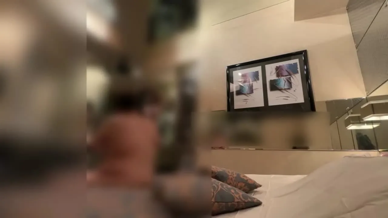 215--【乳首ピアス肉便器19歳】普段の雰囲気多めカット。風呂場ハメ撮り～1『観てる貴方もセフレにできちゃう』 - FC2 Video - 180071