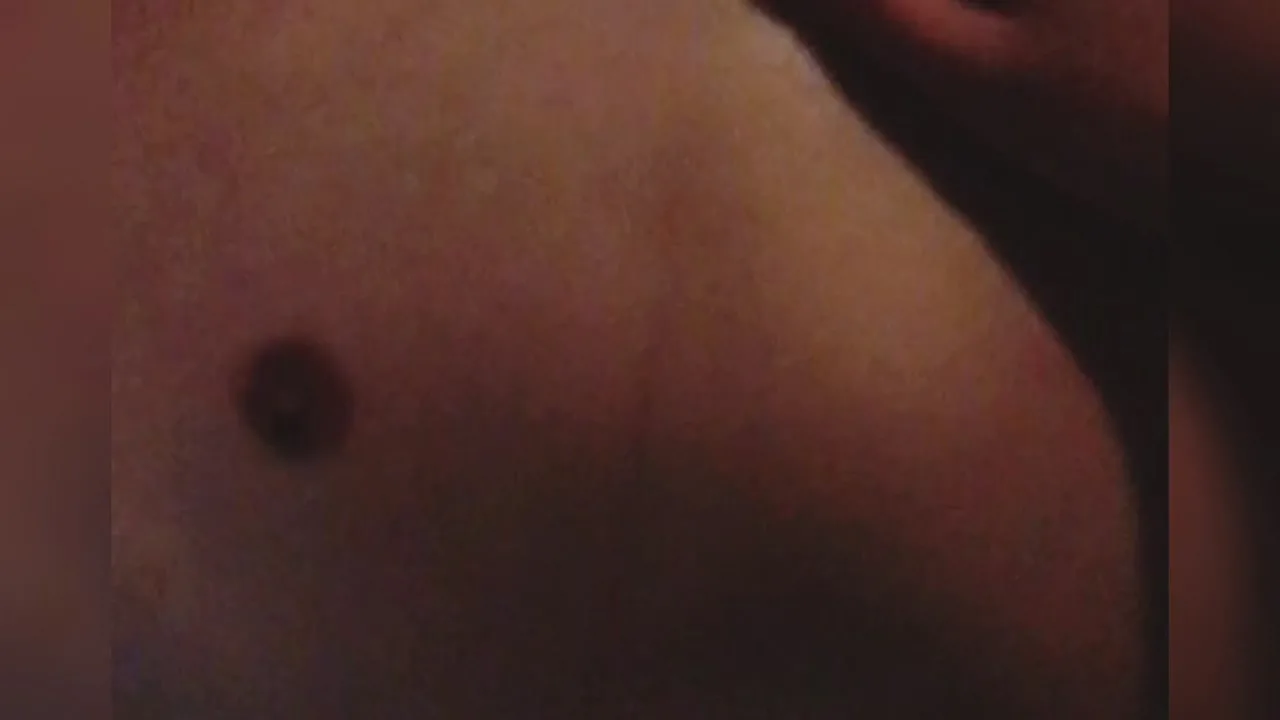 おちんちんに電気ビリビリ⚡️ - FC2 Video - 188034