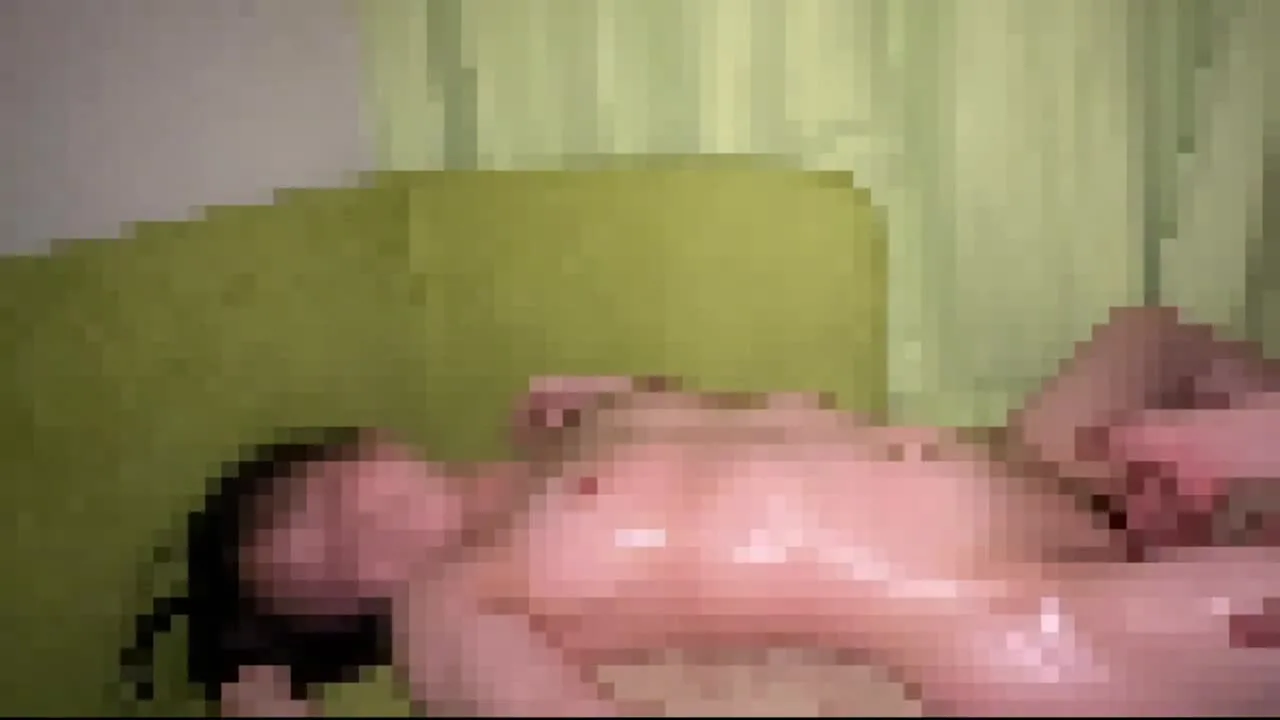 オイルマッサージでポルチオ攻め - FC2 Video - 190552