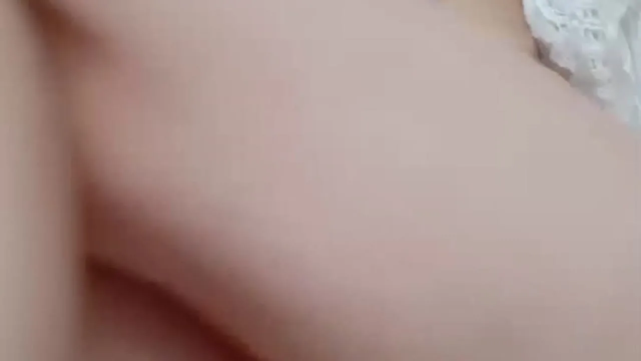 【ド変態レイヤー】変態マンコのスケスケ衣装で自撮りオナニー2 - FC2 Video - 191746