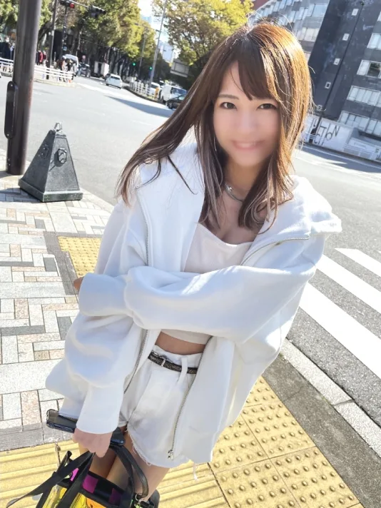 あずさ(21)バー店員兼専門生の裏垢女とのセックスです。2人がかりで子宮に精液を注ぎ込みました。 - FC2 Video - 194303