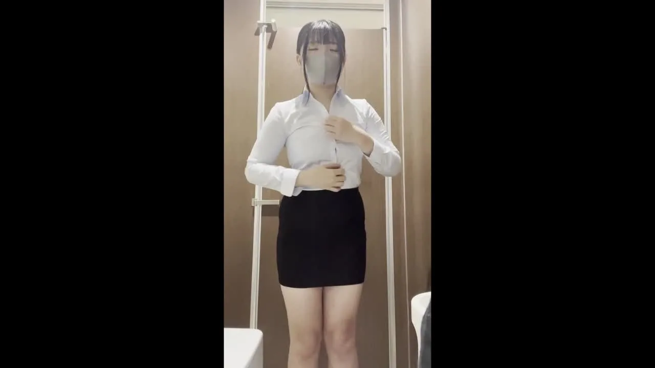 【自撮りオナ】むちむち子４真夏に一週間オナ禁シャワー禁にしたら感じすぎて理性崩壊ど淫乱に ガニ股で痙 - FC2 Video - 198106