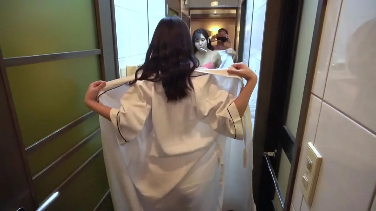 【雰囲気から違う美人】圧倒的スペックで他を寄せ付けない19才 断然お得な価格で提供します - FC2 Video - 198666