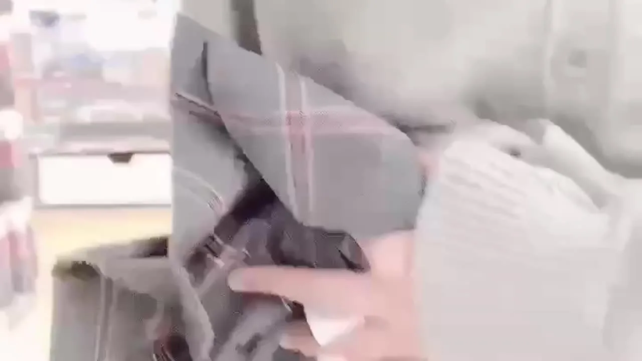 【K＠18歳りなのえちな自撮り動画】100均でスカートめくりながらパンツをたくさん露出した後に駐車場に行ってオナニーして、最後はパンツ脱いじゃいました… - FC2 Video - 201448