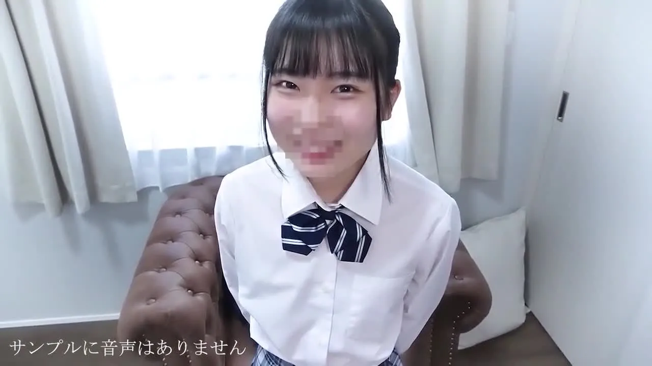 まだ何にも知らない。染まっていない究極の清純。向日葵のような笑顔に隠された本当の自分。ゆら18歳 - FC2 Video - 201811