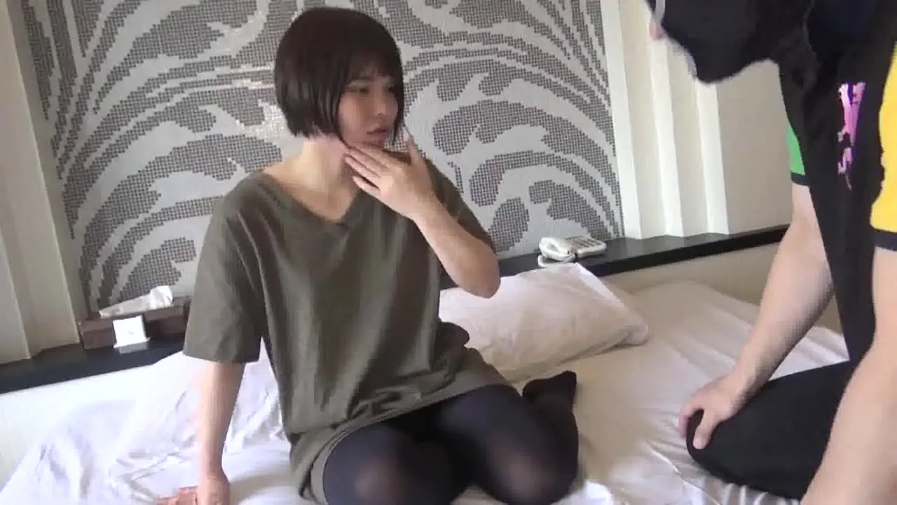 【無修正】巨尻フェチ垂涎のショートボブ*なぎさちゃんに生ハメ大量中出し - FC2 Video - 202766