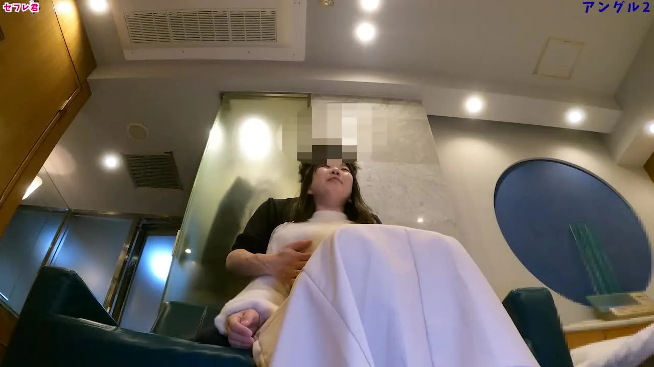 JDなりたての19歳色白Fカップ　韓国アイドルにいそうなりんちゃん　純真無垢だと思ったら...フェラも騎乗位も120点！終いには『彼氏いるけど中にだして♥』 - FC2 Video - 203674